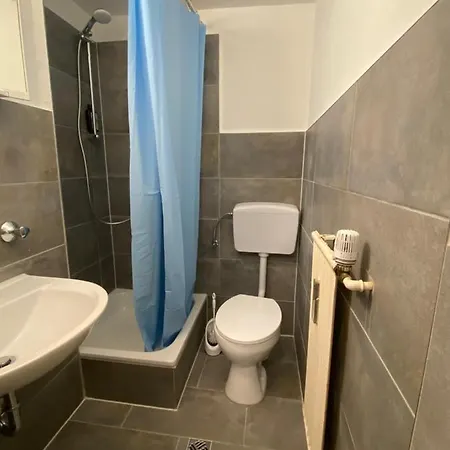 Suiteable Living - Koln-ehrenfeld Central, Free Parking, Fully Equipped Cologne